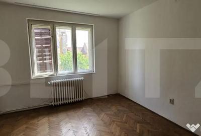 Casă cu 3 camere cu Teren 542 Mp în Central - 10