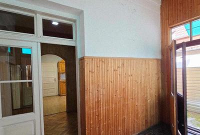 CASA DE VANZARE, SEMICENTRAL, ZONA STRAZILOR AL. VLAHU?A/C. TANASE - 6