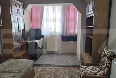 Apartament cu 3 camere semidecomandat în Micro 16 - 9