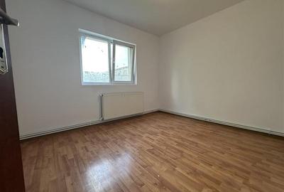 Etaj 2 bloc izolat cu centrala proprie - 5