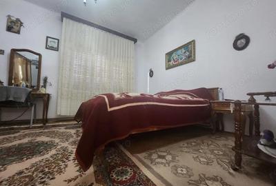 Casa individuala - zona Sagului - 300mp teren - 4 camere - 152.000 Euro - 6