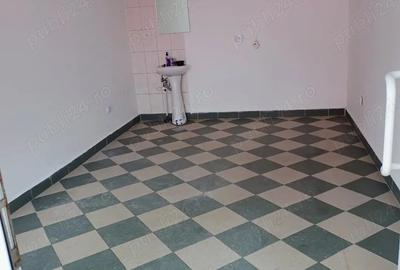 Spațiu comercial, de 14 mp, în Veteranilor - 4