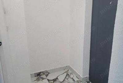 Garsonieră decomandată în Confecții - 2