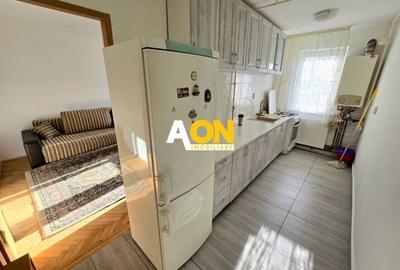Apartament cu 3 camere semidecomandat, mobilat în Cetate