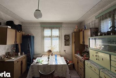 Casă cu 4 camere cu Teren 373 Mp în Central - 6