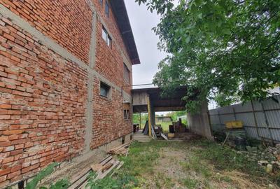 Casă cu 4 camere în Central - 7