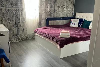 Casă cu 6 camere cu Teren 350 Mp în Corbu - 2