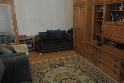 Apartament cu 3 camere decomandat în Malu Roșu - 3