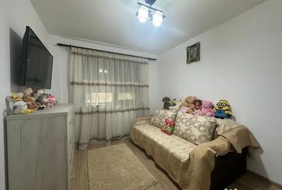Apartament cu 2 camere semidecomandat în Malu Roșu