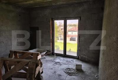 Casă cu Teren 1607 Mp în Central - 9