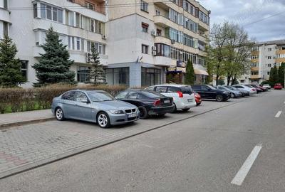 Spațiu comercial, de 72 mp, în Traian - 2