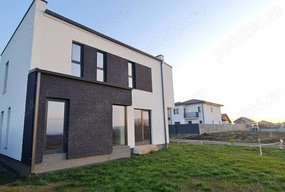 Casă cu 5 camere cu Teren 350 Mp în Dumbrăvița - 3