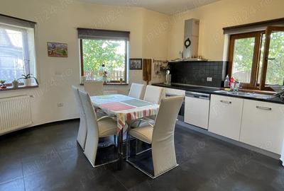 Casă cu 4 camere în Giarmata