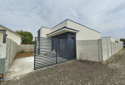 Casa individuala parter ||  4 camere 2 bai || 300mp teren - 1