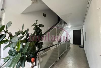 Apartament cu 3 camere în Drumul Taberei - 1