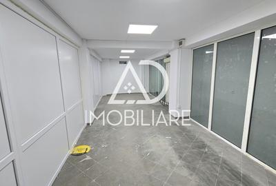Spațiu comercial, de 30 mp, în Central - 3