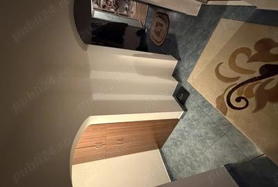 Apartament cu 3 camere decomandat în Central - 1