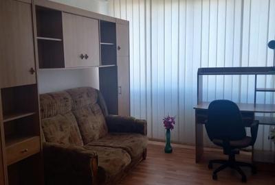 Apartament cu 3 camere semidecomandat în Central - 14