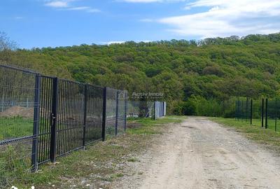 Teren de 512 mp, în Central - 3