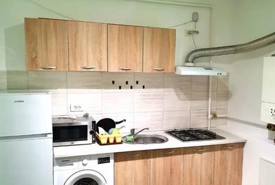 Garsoniera  – Tineretului 85, bloc 4 – mobilata – 40.000 € – comision 0 % - 5