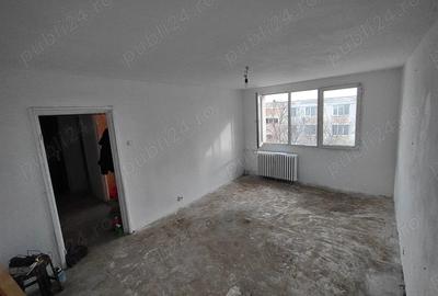 Apartament cu 4 camere decomandat în Rahova - 10