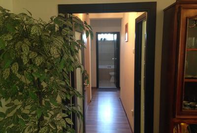 Apartament 4 camere - zona City Park Mall - Lapusneanu - 129.000 euro(Cod E8)