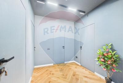 Casă cu 5 camere cu Teren 334 Mp în Prelungirea Ghencea - 35