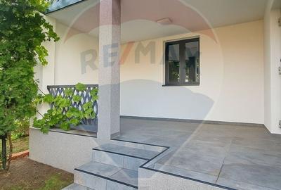 Casa / Vila cu 6 camere de vanzare in zona Dambul Rotund - 2