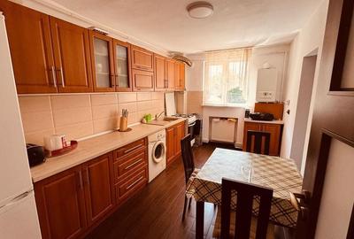 Apartament 3 camere Scriitorilor,pretabil pentru 3 STUDENTE Apartament 3 camere Scriitorilor,pretabil pentru 3 STUDENTE - 2