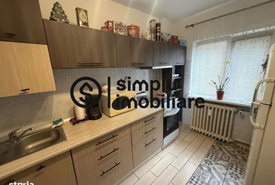 Apartament cu 2 camere decomandat în 1 Mai - 2
