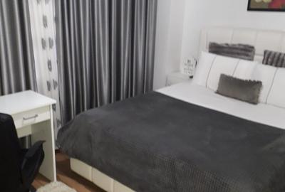 Km.5- Bloc nou,3camere mobilat utilat lux la pretul de 135000 euro - 8