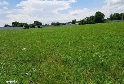 Teren de 17500 mp, în Central - 9