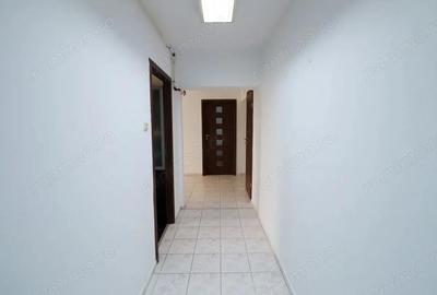 Bloc stradal - intersectie Chisinau cu Pantelimon - 14