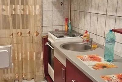 Apartament cu 2 camere, etaj 3/4, zona Nicolina Apartament cu 2 camere, etaj 3/4, zona Nicolina - 4