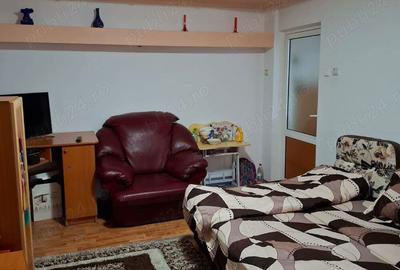 Inchiriez apartament cu 2 camere decomandat Inchiriez apartament cu 2 camere decomandat - 2