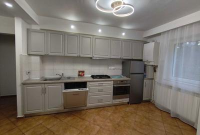 Apartament cu 3 camere decomandat în Vasile Aaron - 8