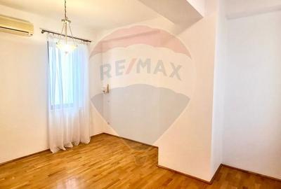 DE INCHIRIAT Apartament 5 camere Arcul de Triumf - 22