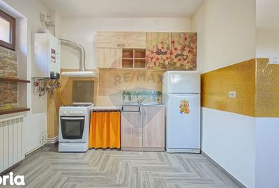 Apartament cu 3 camere decomandat în Mănești - 2