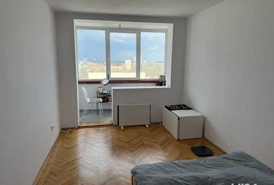 Apartament cu 3 camere semidecomandat în Central - 3