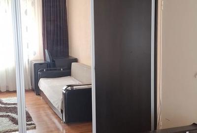 Apartament cu 2 camere semidecomandat în Florilor - 3