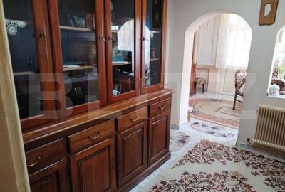 Casa de vanzare, suprafata 300 mp, zona 14 Mai - 3