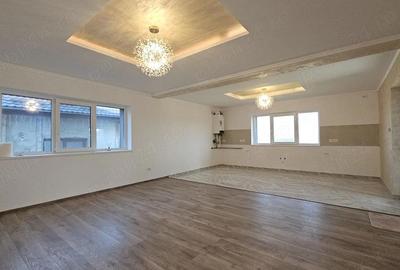 Casă cu 5 camere cu Teren 225 Mp în Ciurbești - 18