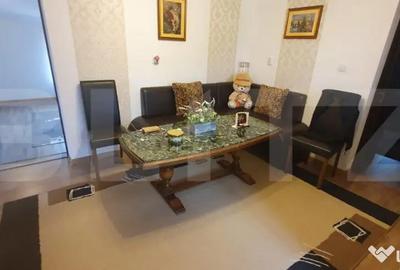 Casă cu 7 camere cu Teren 1750 Mp în Central - 3