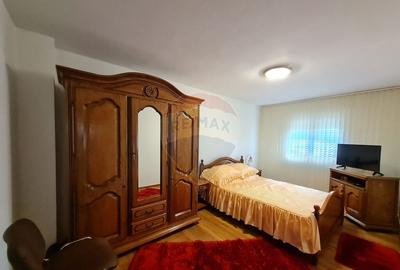Apartament de inchiriat cu 4 camere,etajul 1 - 5