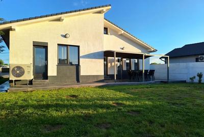 Casă cu 4 camere în Exterior Vest - 3