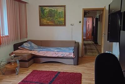 Apartament 2 camere decomandat, zona Parcul Rozelor - 1