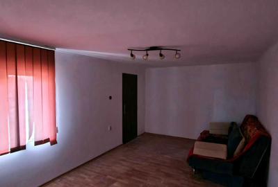 Casă cu 3 camere în Perișoru - 3