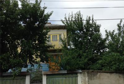 Casă cu 6 camere cu Teren 8000 Mp în Mircești - 6