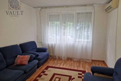 Apartament cu 3 camere semidecomandat, mobilat în Ozana