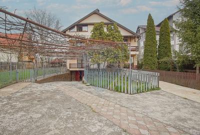 Casă cu 7 camere cu Teren 1167 Mp în Tractorul - 1